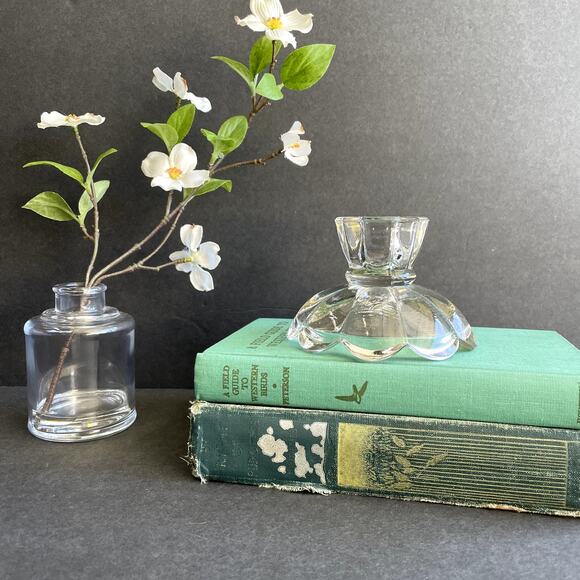 Vintage Clear Glass Scalloped Candlestick Candle Holder Taper - Picture 1 of 7